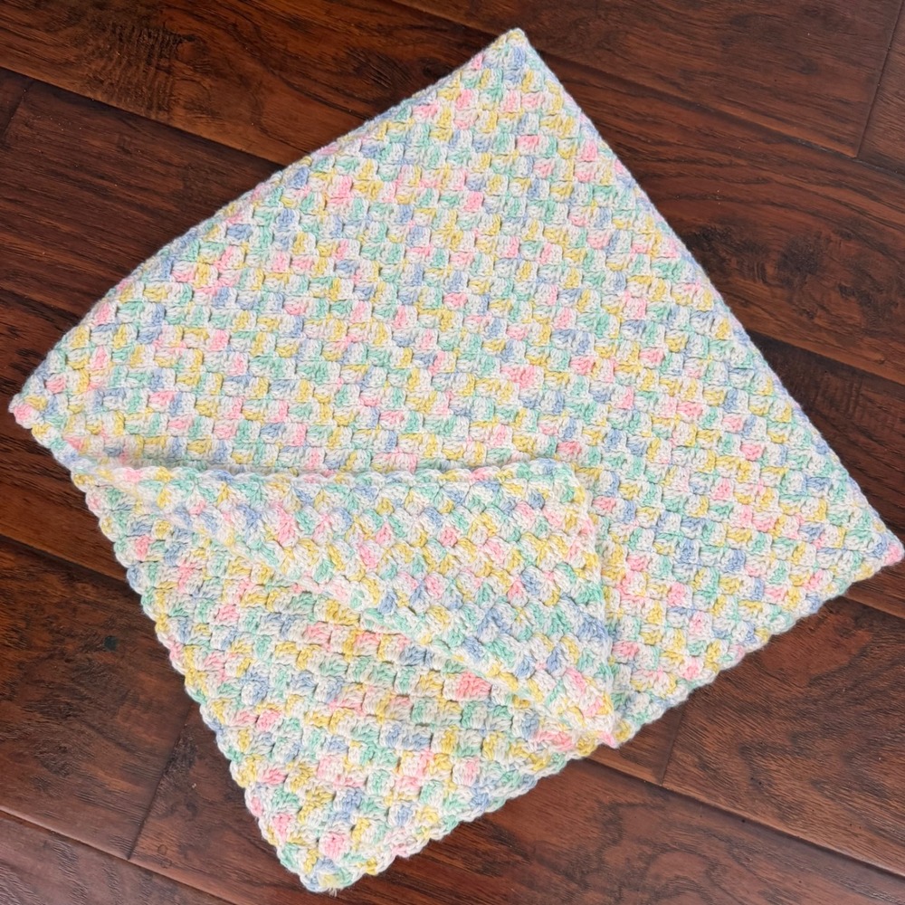 Handmade Crochet Baby Blanket Pastel Variegated C2C Stitch Scalloped Edge 35x32